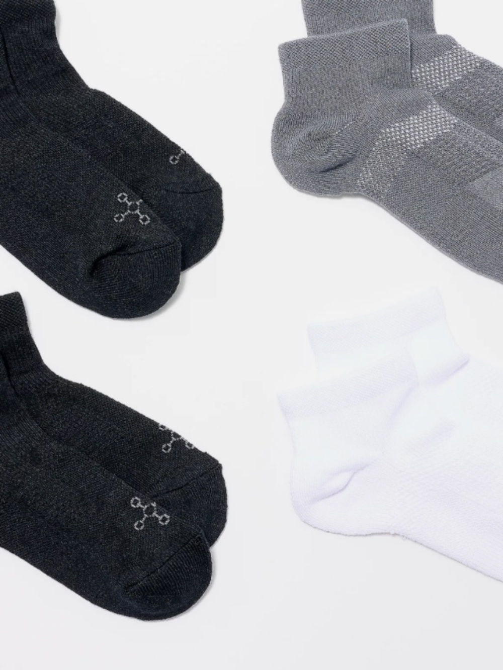 Tommie Copper 4 Pack UltraTemp & Ultraguard Ankle Socks Basic - Large